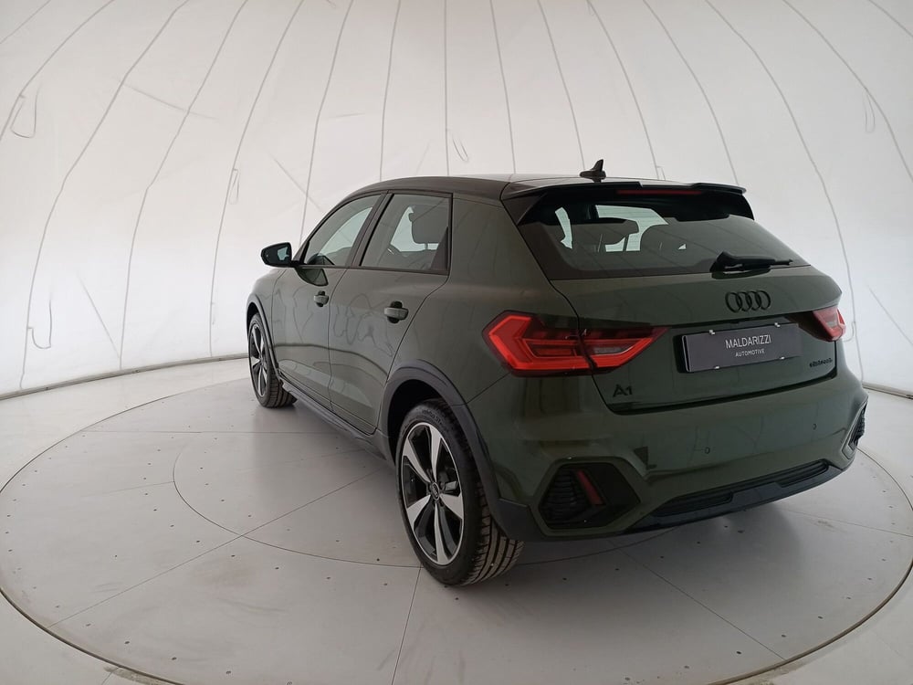 Audi A1 allstreet nuova a Bari (4)
