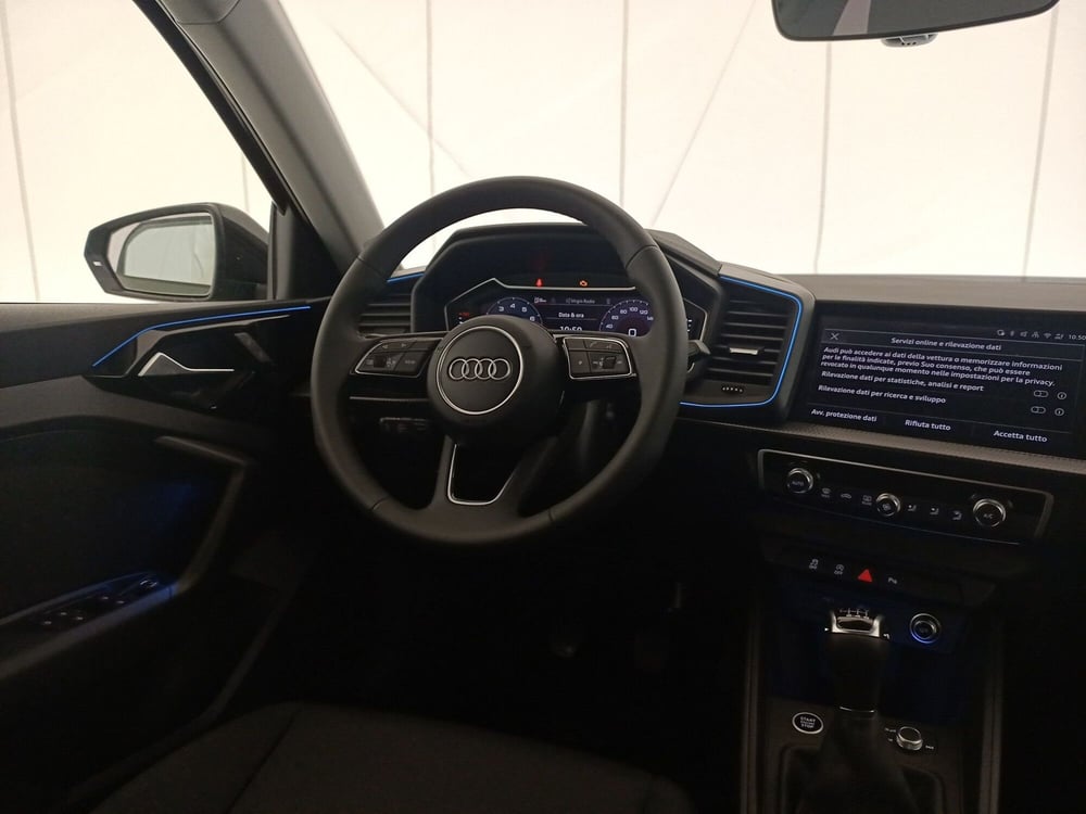 Audi A1 allstreet nuova a Bari (9)