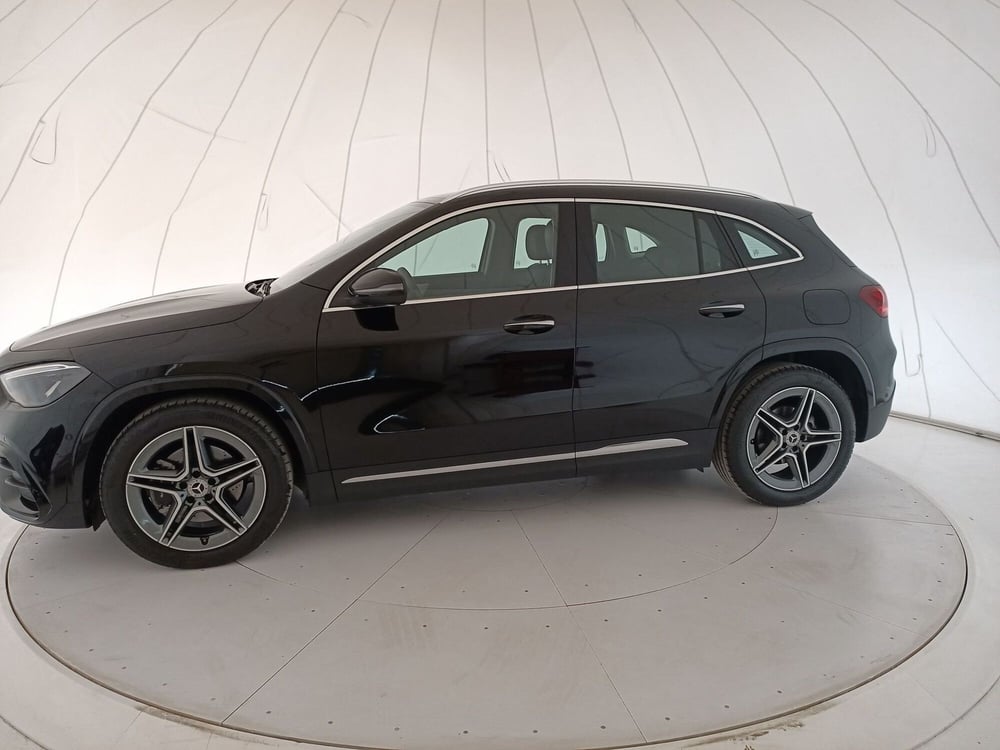 Mercedes-Benz GLA SUV usata a Bari (2)