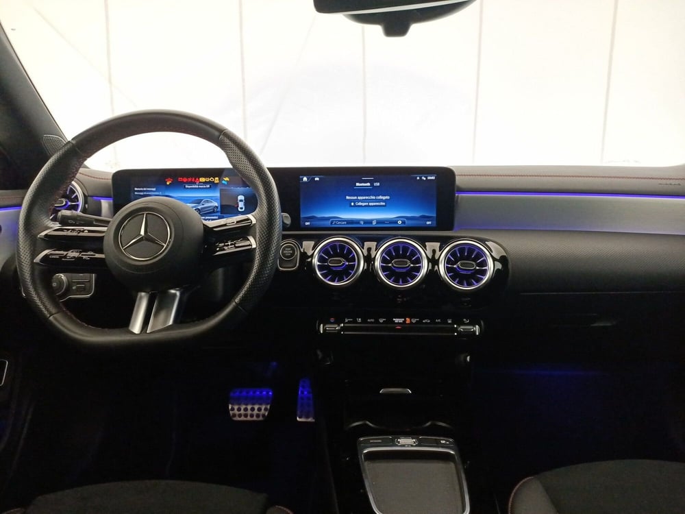 Mercedes-Benz CLA usata a Bari (9)