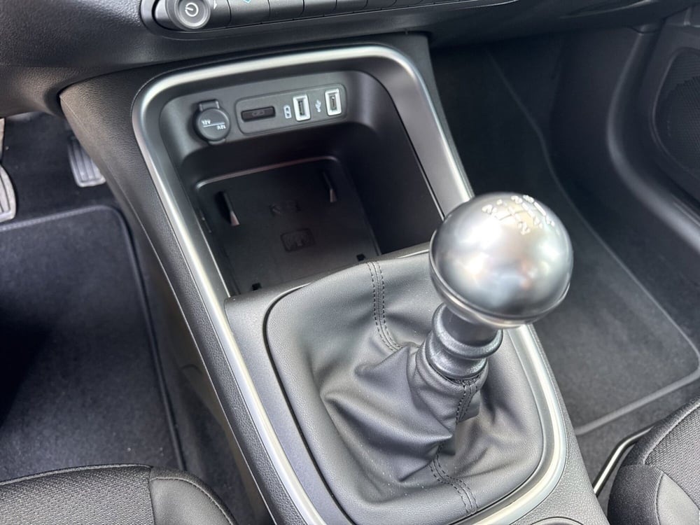 Jeep Avenger nuova a Ferrara (14)
