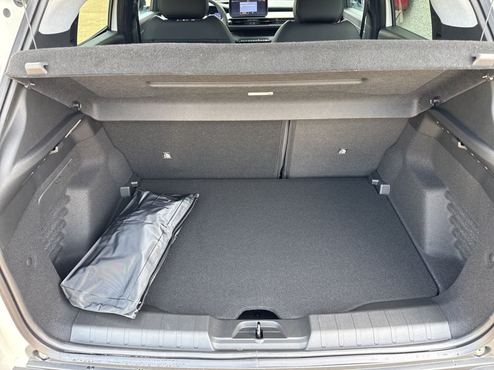 Jeep Avenger nuova a Ferrara (7)