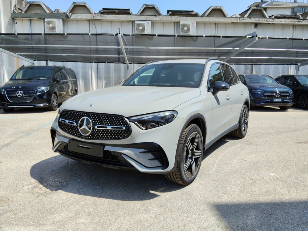 Mercedes-Benz GLC SUV nuova a Pescara