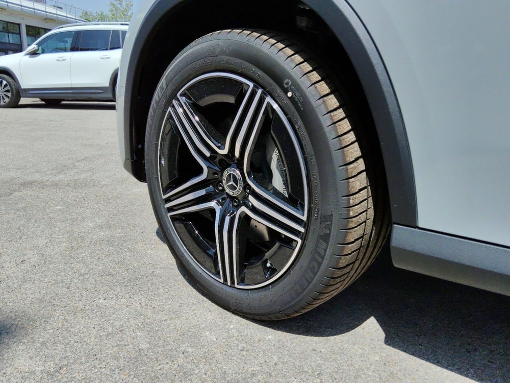 Mercedes-Benz GLC SUV nuova a Pescara (10)