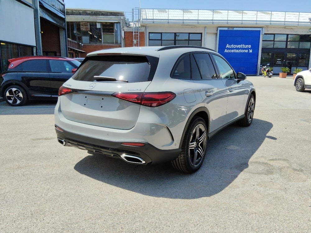 Mercedes-Benz GLC SUV nuova a Pescara (3)