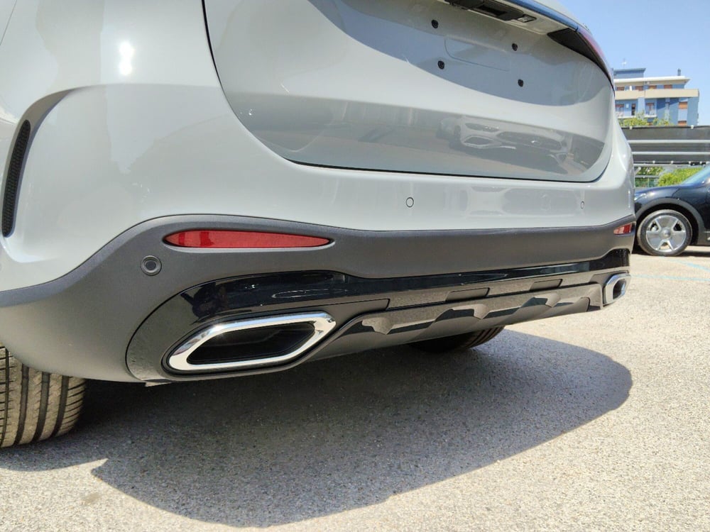 Mercedes-Benz GLC SUV nuova a Pescara (6)