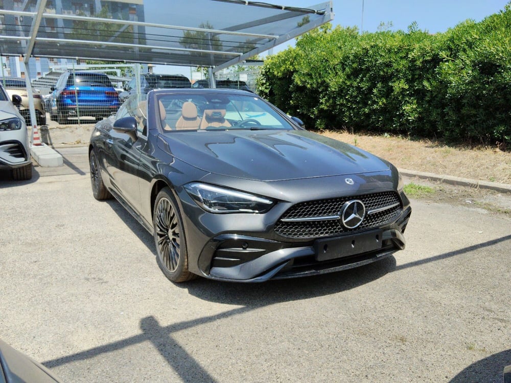 Mercedes-Benz CLE Cabrio nuova a Pescara (9)