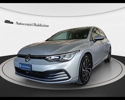 Volkswagen Golf 1.0 eTSI EVO DSG Life del 2022 usata a Roma