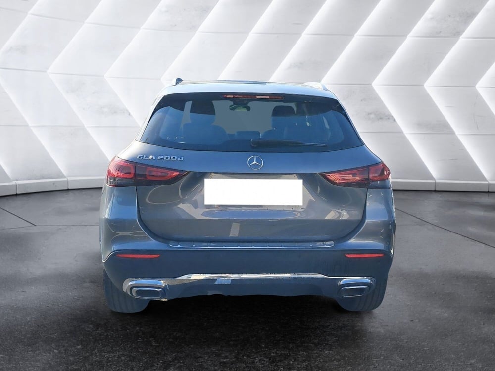 Mercedes-Benz GLA SUV usata a Salerno (4)