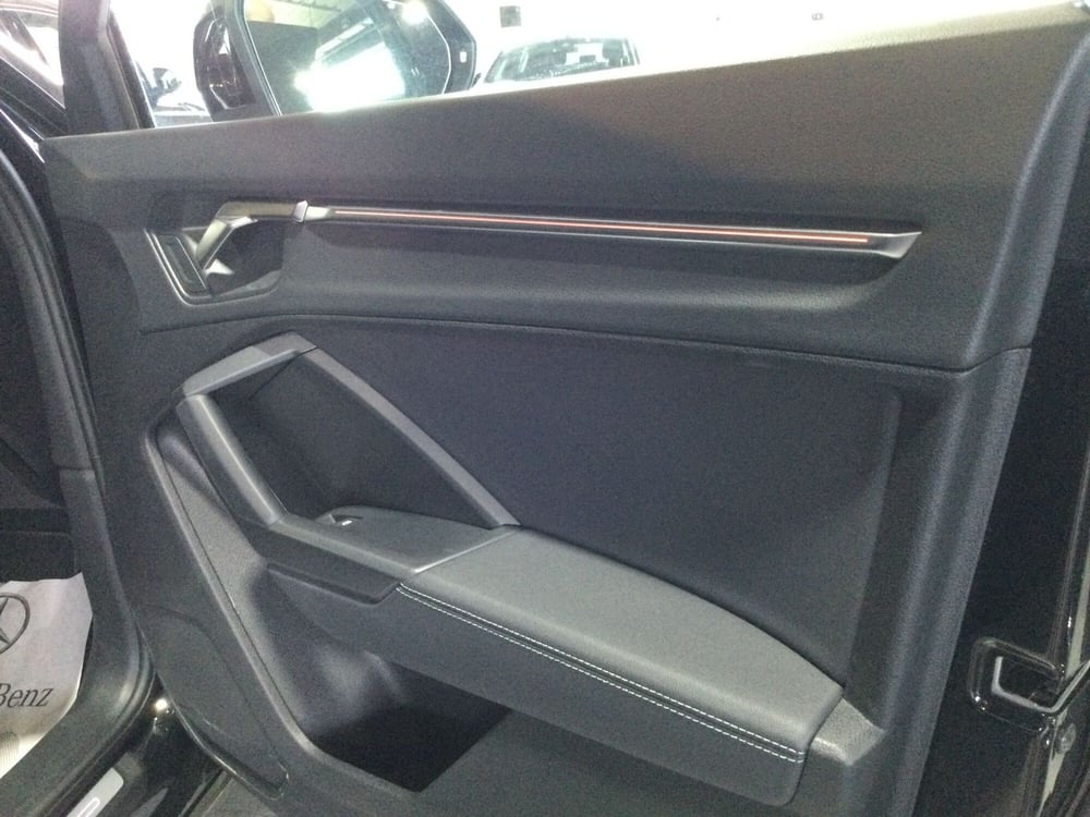Audi Q3 Sportback usata a Caserta (12)