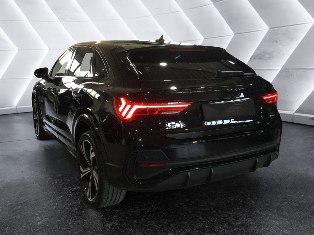 Audi Q3 Sportback usata a Caserta (6)