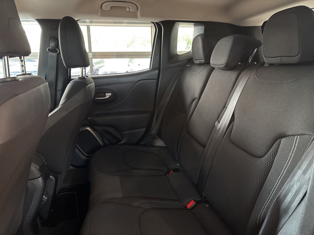 Jeep Renegade usata a Salerno (19)