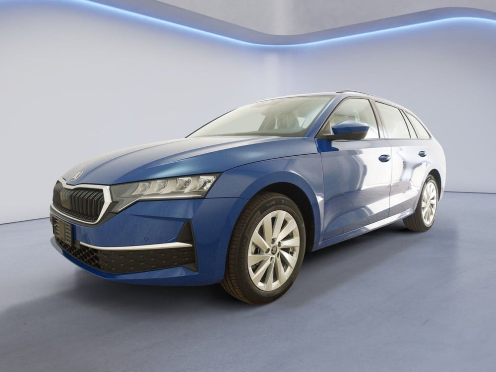 Skoda Octavia Station Wagon nuova a Torino (10)