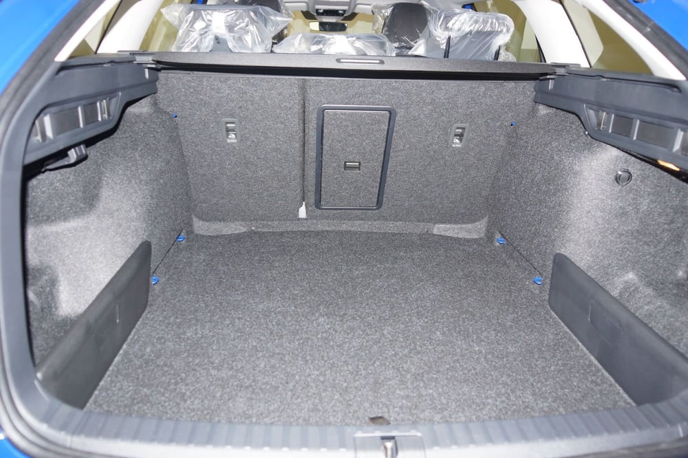 Skoda Octavia Station Wagon nuova a Torino (20)