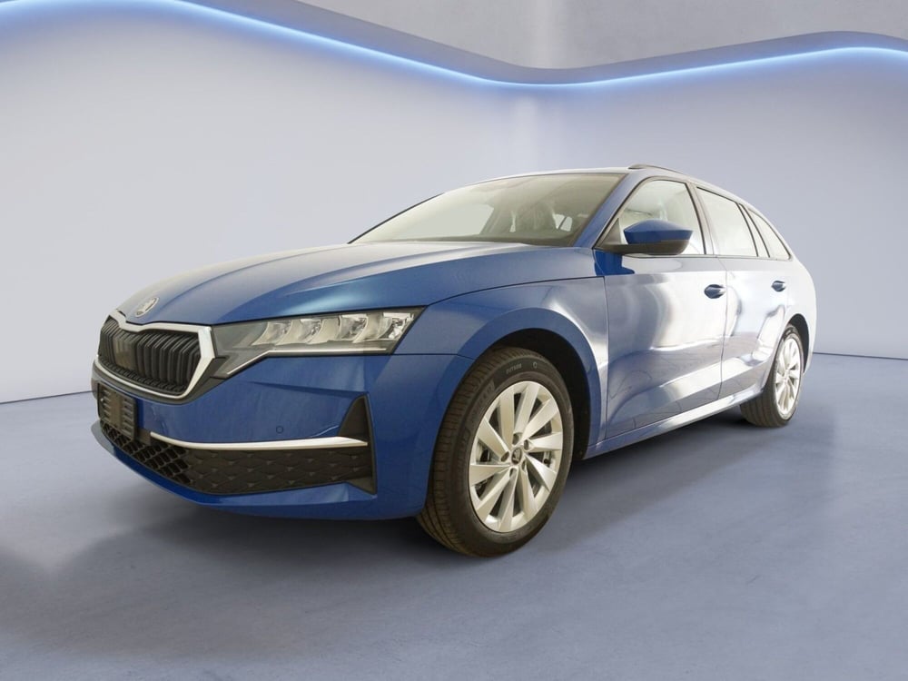 Skoda Octavia Station Wagon nuova a Torino (8)