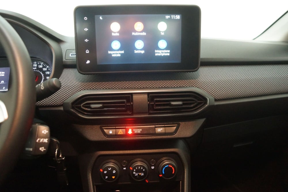 Dacia Sandero usata a Torino (13)