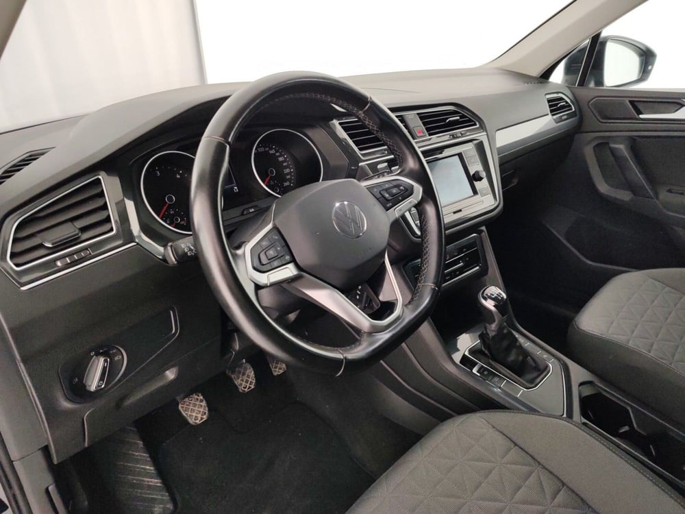Volkswagen Tiguan usata a Massa-Carrara (8)