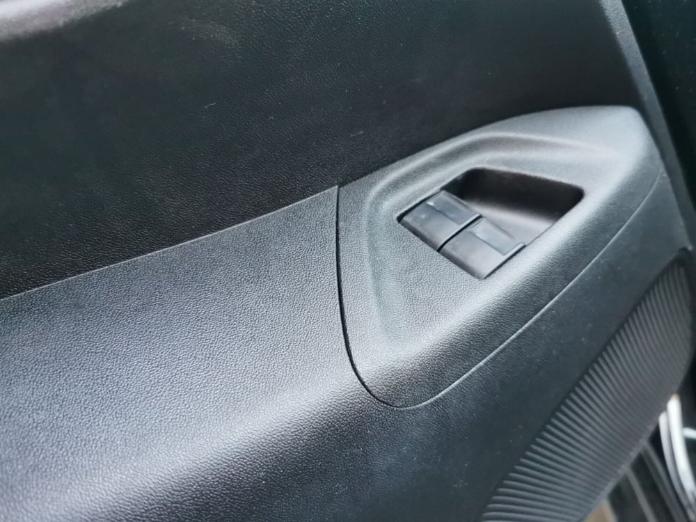 Peugeot 108 usata a Brindisi (18)