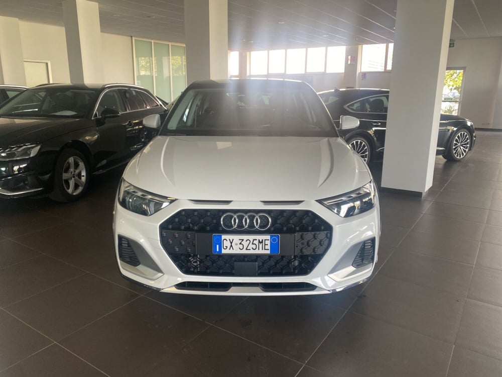 Audi A1 allstreet nuova a Catania (4)