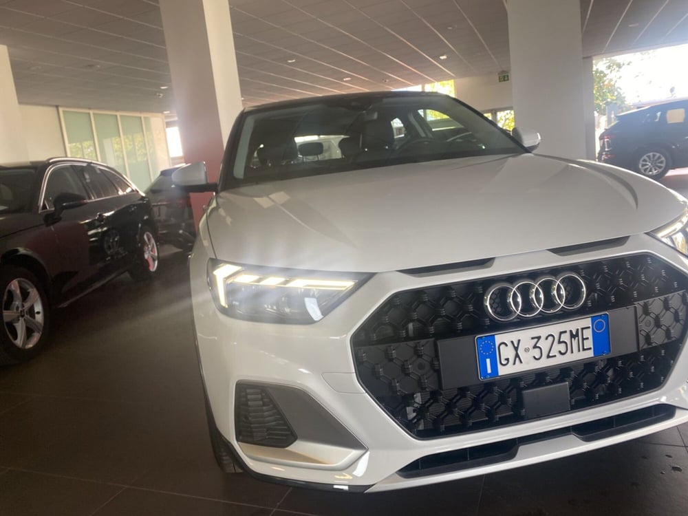 Audi A1 allstreet nuova a Catania (9)