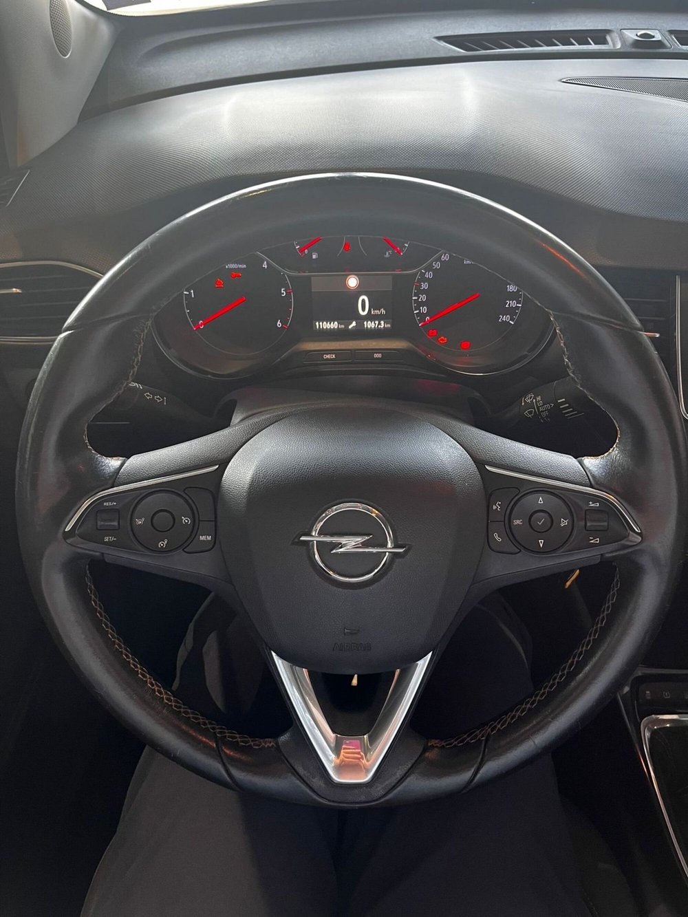 Opel Crossland X usata a Lucca (10)