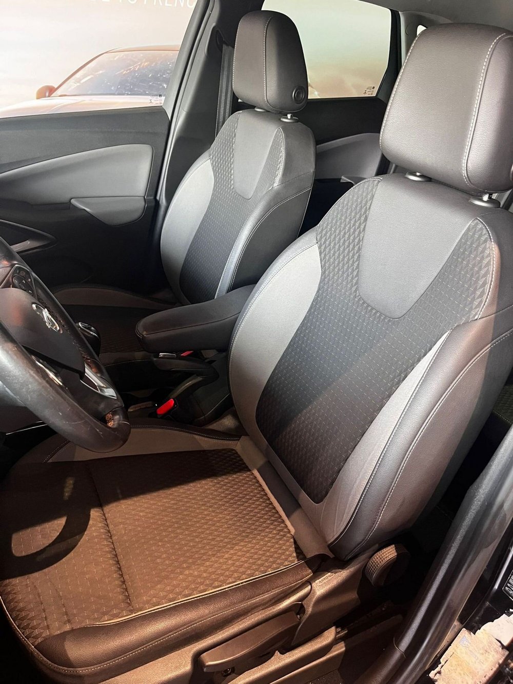 Opel Crossland X usata a Lucca (6)
