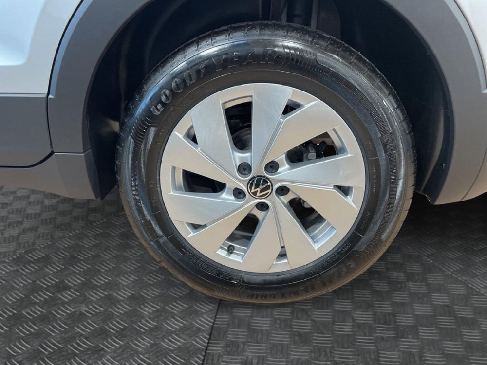 Volkswagen T-Cross nuova a Varese (8)