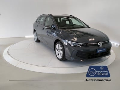 Volkswagen Golf Variant 1.5 etsi Life 115cv dsg del 2024 usata a Bologna