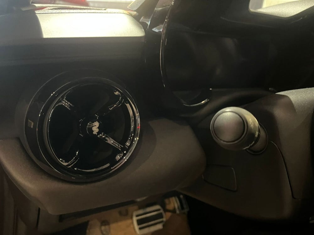 Alfa Romeo Junior nuova a Avellino (12)