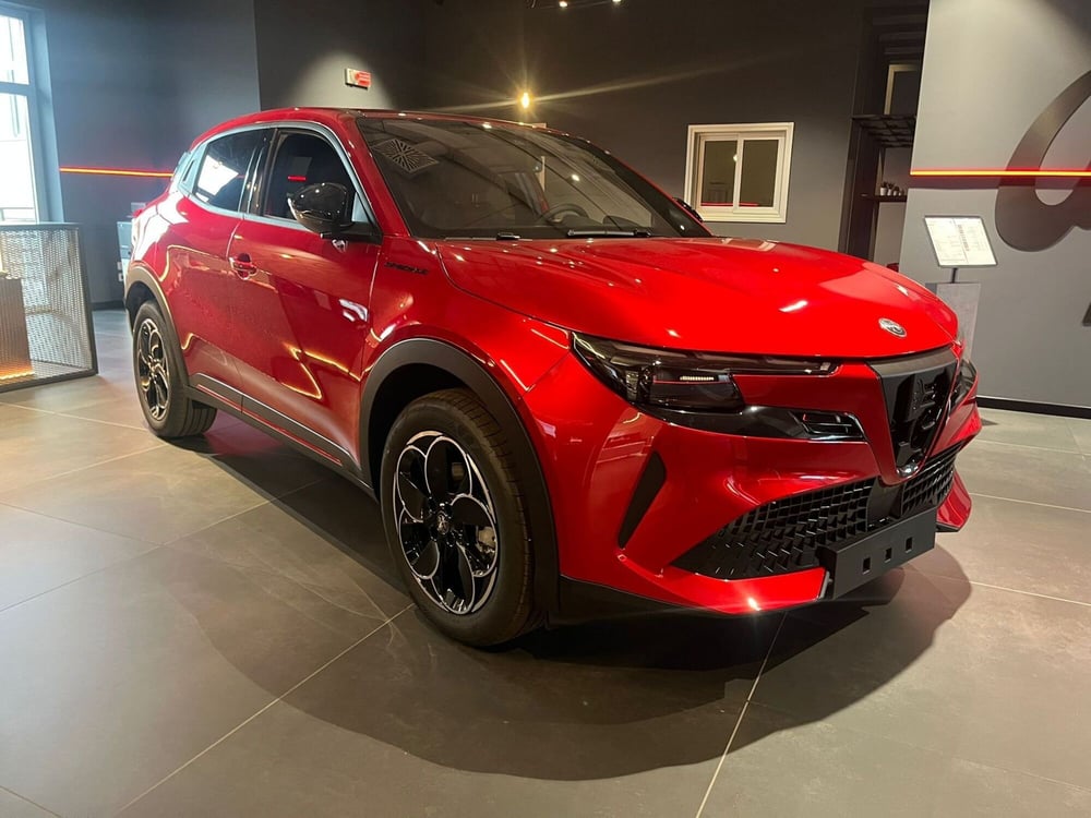 Alfa Romeo Junior nuova a Avellino (2)