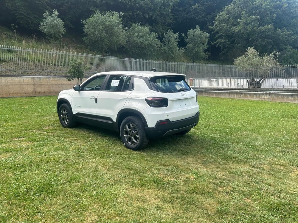 Jeep Avenger nuova a Salerno (4)