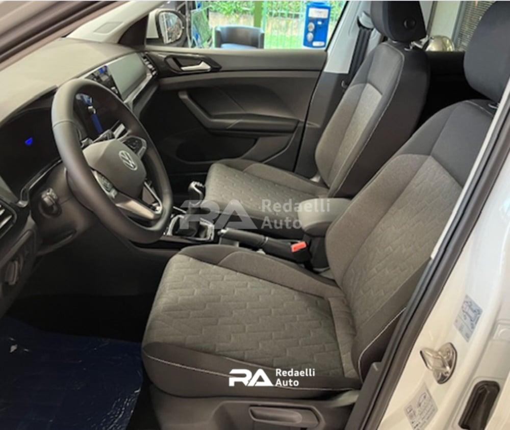 Volkswagen T-Cross nuova a Lecco (6)
