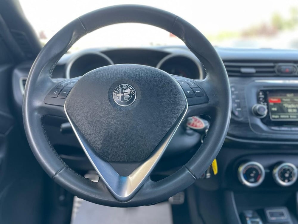 Alfa Romeo Giulietta usata a Ancona (12)
