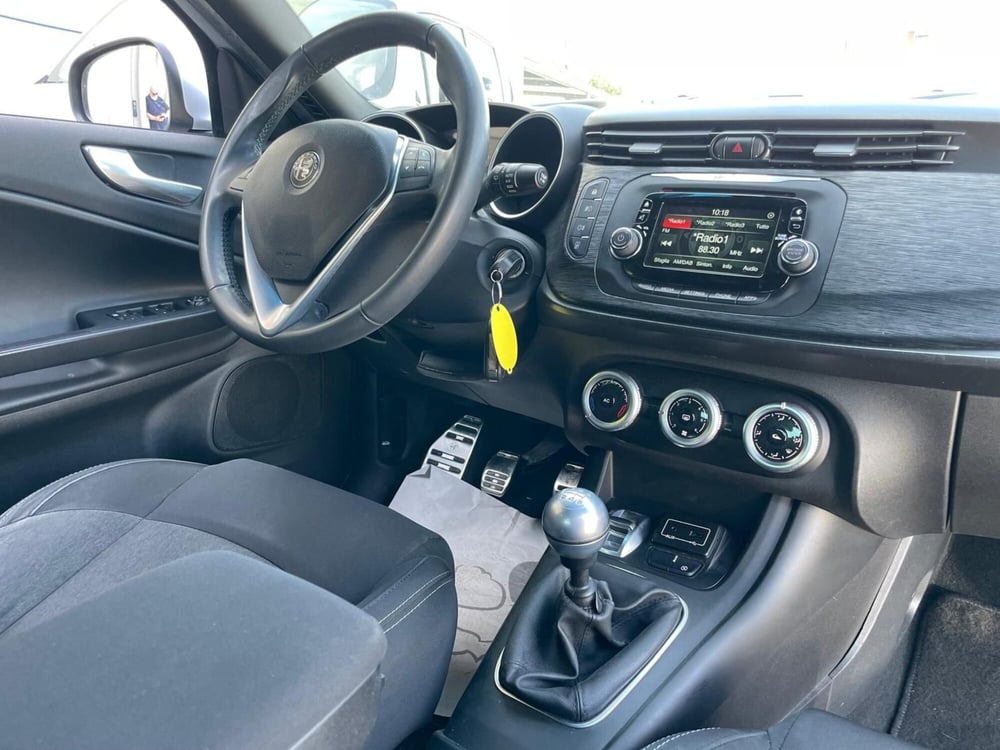 Alfa Romeo Giulietta usata a Ancona (17)