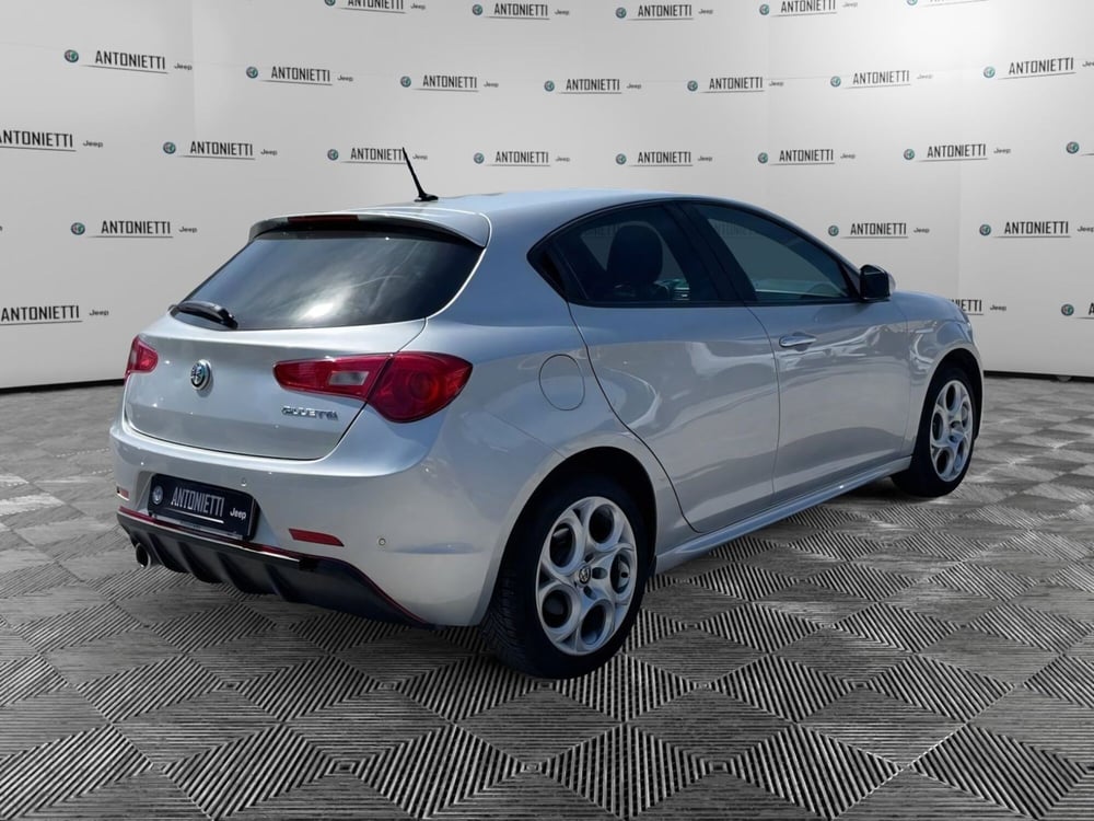 Alfa Romeo Giulietta usata a Ancona (5)