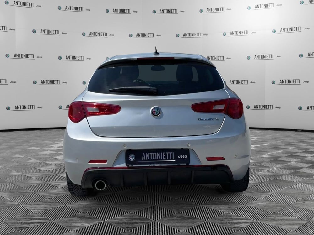 Alfa Romeo Giulietta usata a Ancona (6)