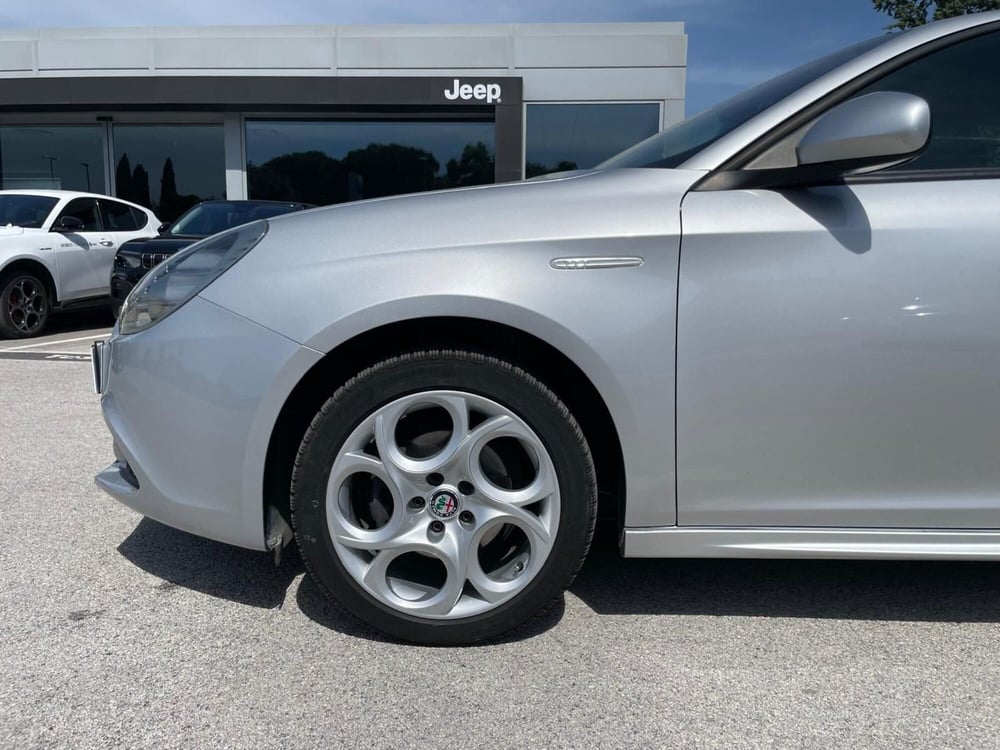 Alfa Romeo Giulietta usata a Ancona (9)