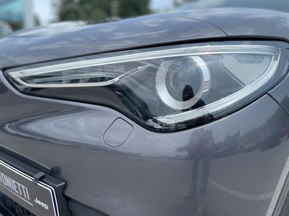 Alfa Romeo Stelvio usata a Ancona (10)