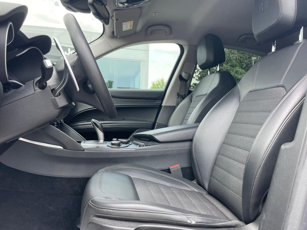 Alfa Romeo Stelvio usata a Ancona (11)