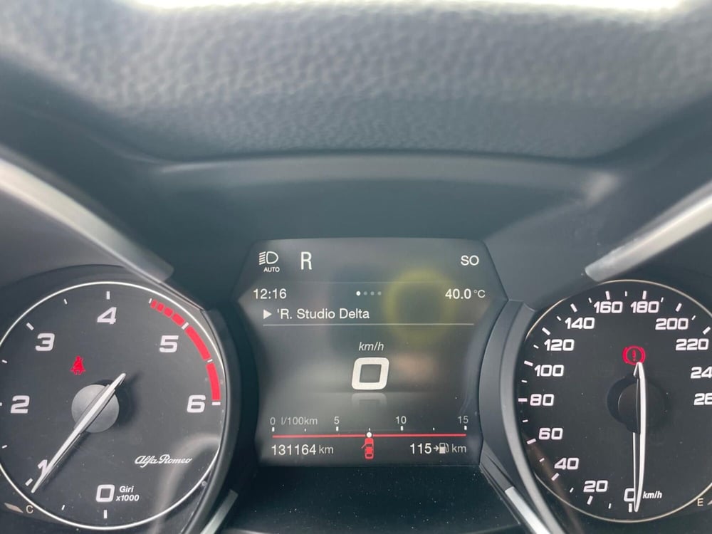 Alfa Romeo Stelvio usata a Ancona (14)
