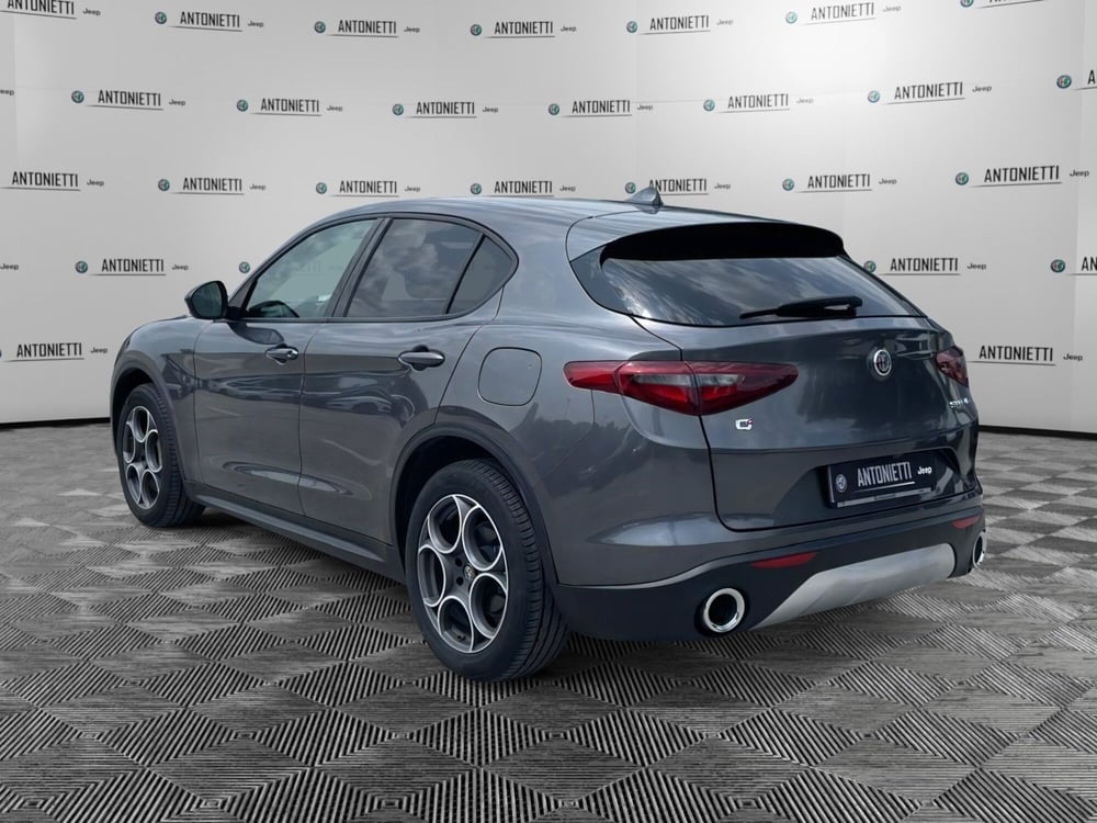Alfa Romeo Stelvio usata a Ancona (7)