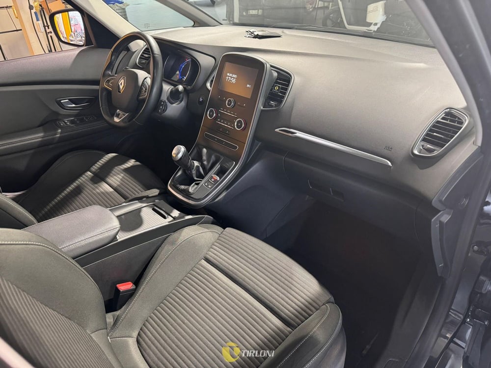 Renault Grand Scénic usata a Milano (12)