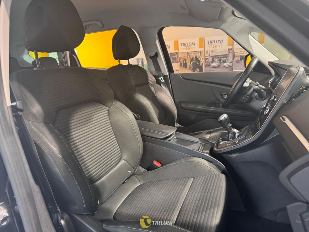 Renault Grand Scénic usata a Milano (14)