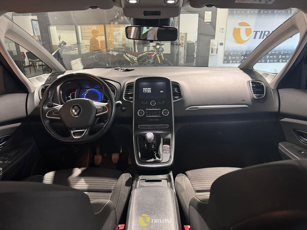Renault Grand Scénic usata a Milano (17)