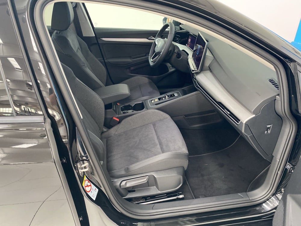 Volkswagen Golf nuova a Lodi (6)