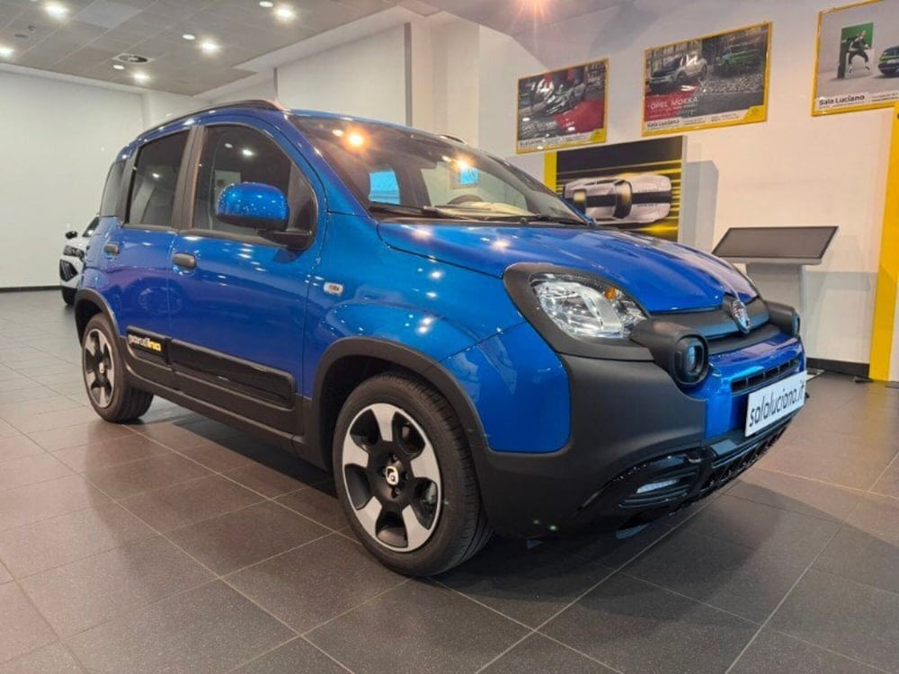 Fiat Panda Cross nuova a Lecco (3)