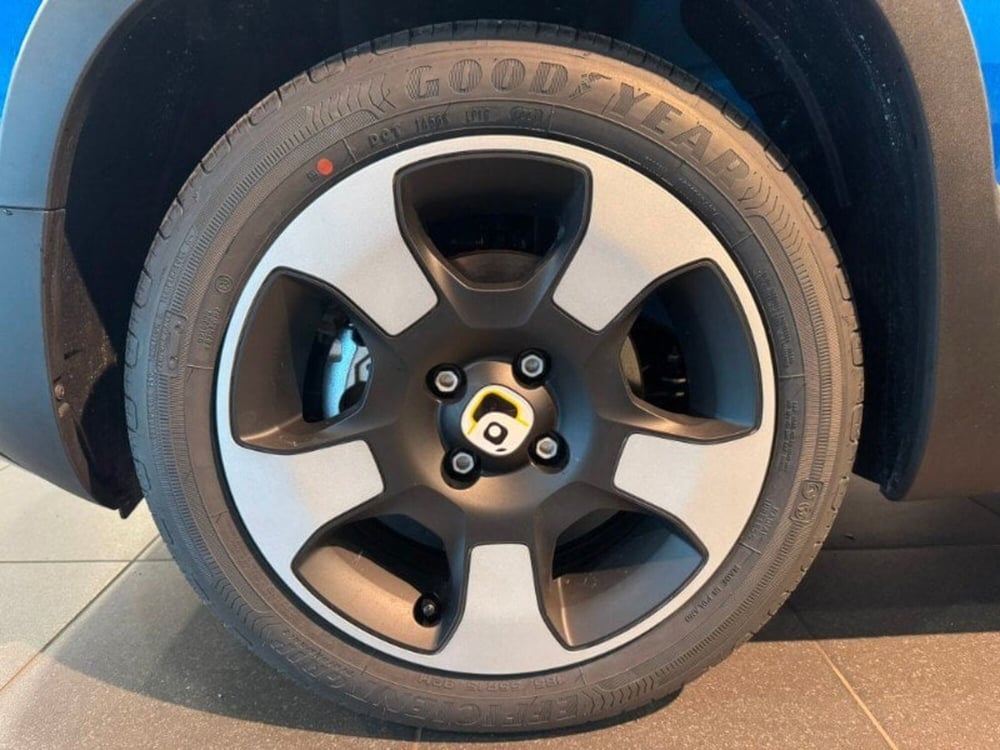 Fiat Panda Cross nuova a Lecco (6)