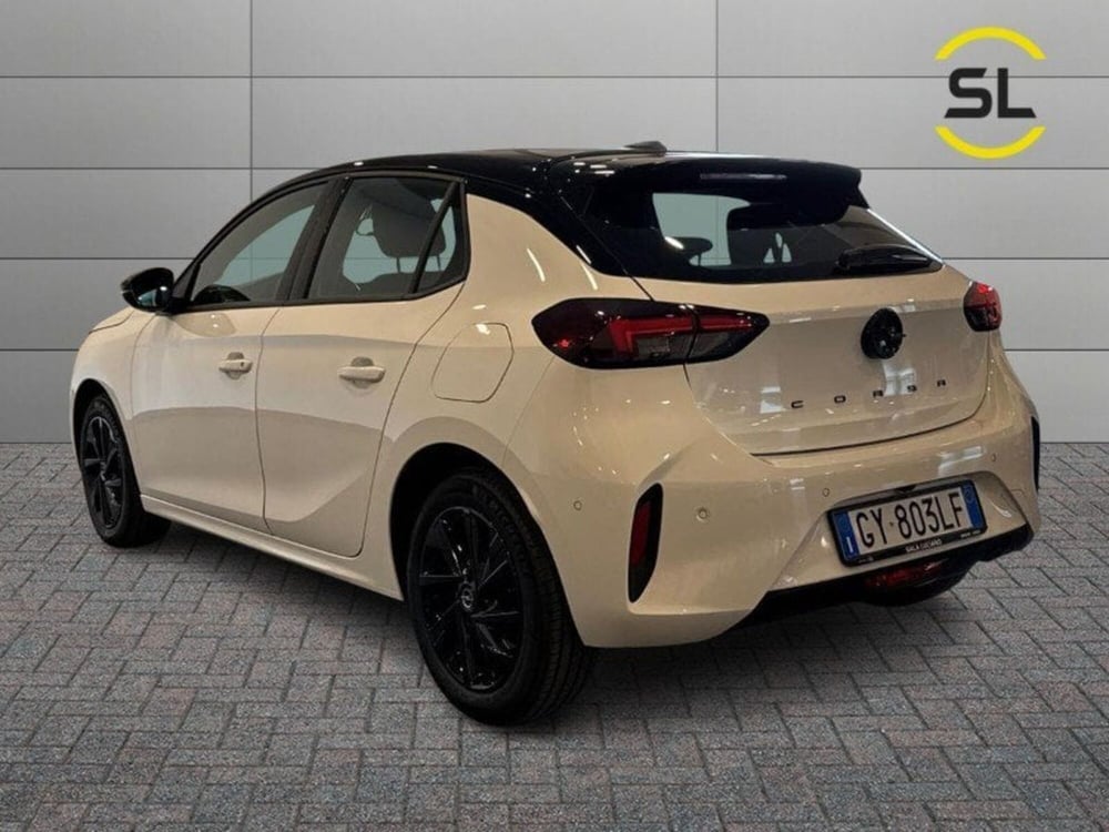 Opel Corsa nuova a Lecco (5)