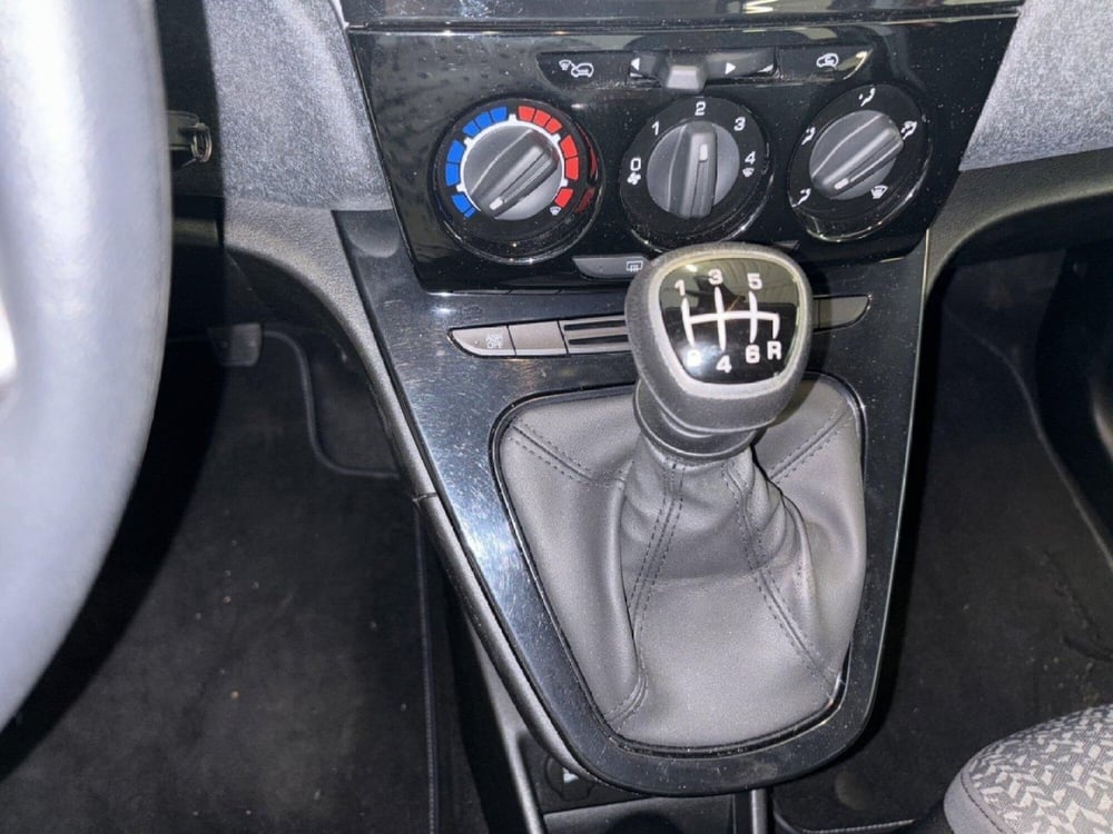Lancia Ypsilon usata a Arezzo (17)