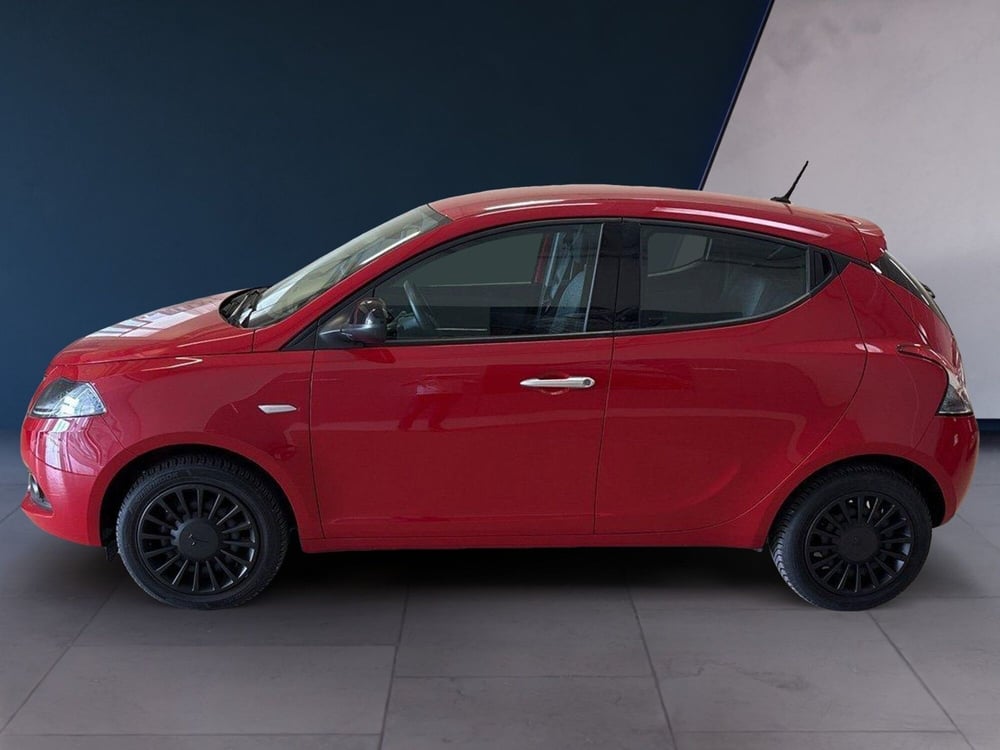 Lancia Ypsilon usata a Arezzo (2)